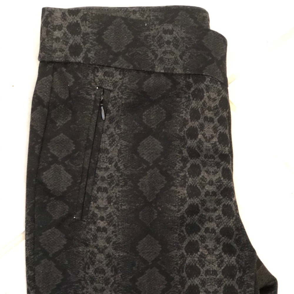 Form fitted snake skin pants